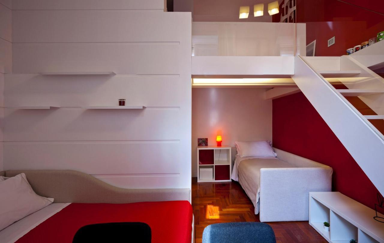 Elegant Apartment At Chiaia By Wonderful Italy Napoli Bagian luar foto