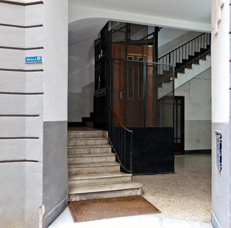 Elegant Apartment At Chiaia By Wonderful Italy Napoli Bagian luar foto